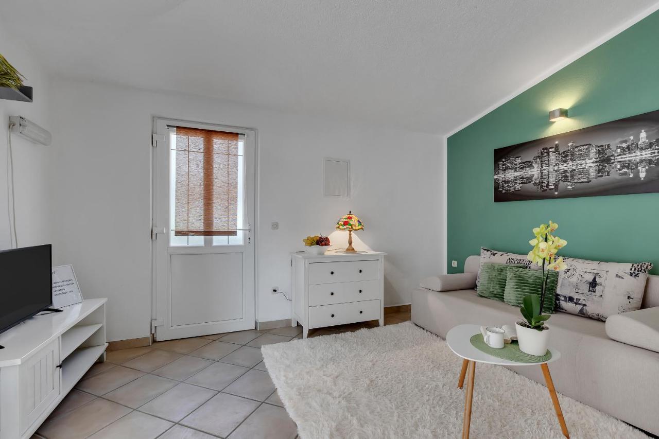 Apartmani Luna Башка-Вода Экстерьер фото